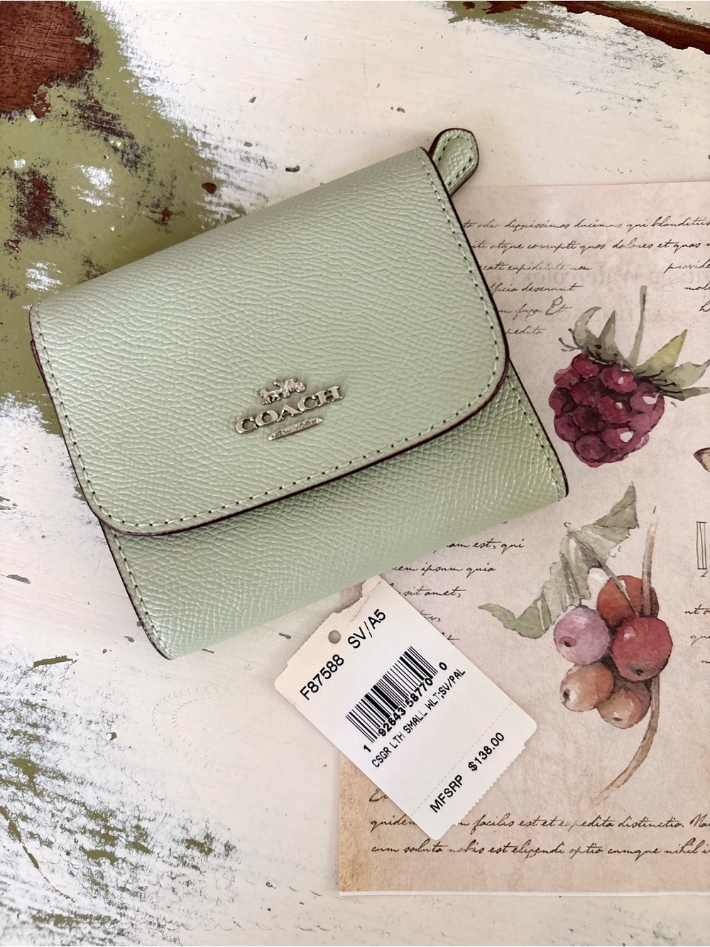 EUC Coach Small Trifold Wallet Leather Pale Pistachio Green Silver
